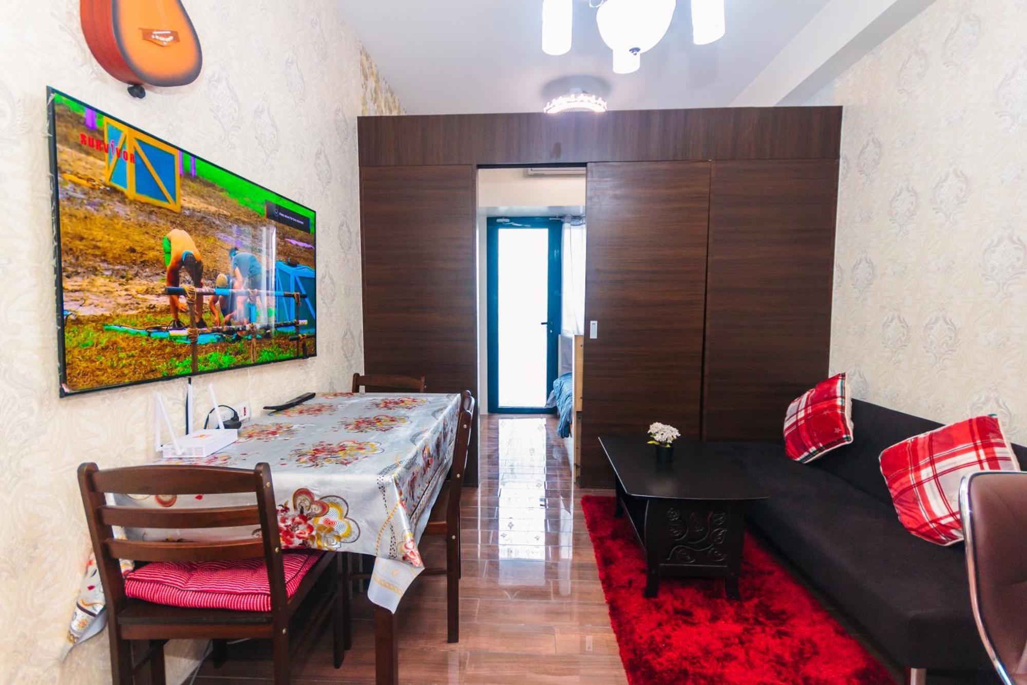 Eccentric Escape Stylish Makati Urban Swim Gym 4034 Apartment *